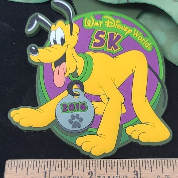 RunDisney 2015 Pluto 5k Medal - Picture 4 of 4